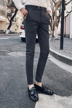 2018 jaře nové módní gentleman vítr ležérní kalhoty mužské street kalhoty ostříhané divoké módní pruhované pánské kalhoty