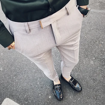 2018 jaře nové módní gentleman vítr ležérní kalhoty mužské street kalhoty ostříhané divoké módní pruhované pánské kalhoty