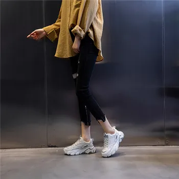 2020 nové sportovní boty ženy korejské verze ležérní tlustý-podrážkou, staré boty ženy podzim zvýšení kožené dámské boty letní