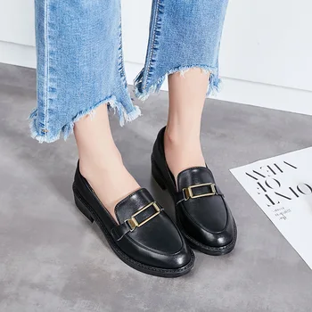 2021 Evropské Americký módní dámské boty retro povaleč flate malé kožené boty světlo pusou jediné boty AB102