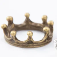 30 kusů retro metal zinc alloy Crown přívěsek pro DIY ručně vyráběné šperky náhrdelník což 7358B