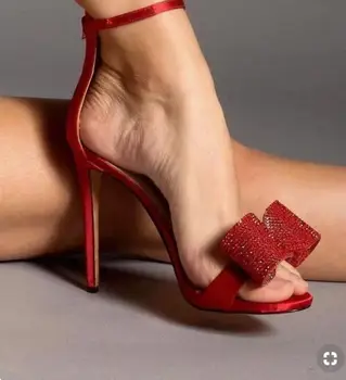Crystal Luk Open Toe Sandál 10 cm Tenký Podpatek Kotník Popruh Červené Klasické Sandály Ženy Šaty Boty