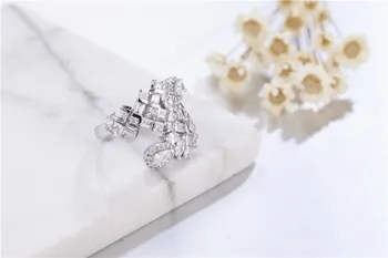 Luxusní 925 mincovní stříbro prsteny pro dívky Ženy Vánoční dárek Koktejl roztomilý stříbrný prsten Nastavitelná velikost Simulované Diamond Šperky