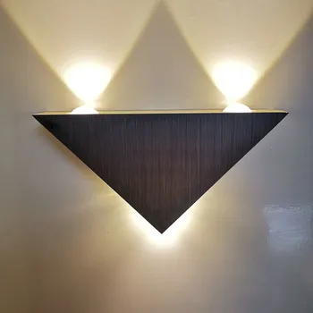 Morden LED Nástěnné svítidlo Trojúhelník Tvar 3W Vnitřní Osvětlení Ložnice Svícen, Nástěnné Lampy pro Domácí Dekorace 110V 220V Hliníku