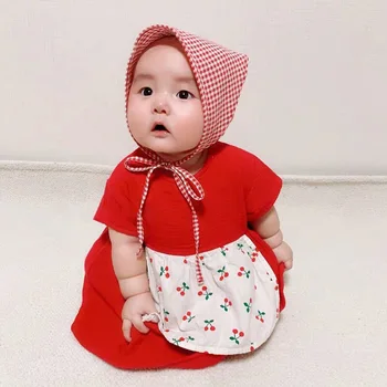 Novorozeně Dívka Šaty Kombinézu 2020 Letní Korejská Verze Holčička Cherry Zástěra Šaty Romper + Slin Ručník