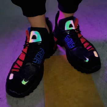 Nové pánské šněrovací lehké pohodlné basketbalové boty prodyšné síťoviny ležérní boty fluorescenční sportovní boty, outdoorové boty