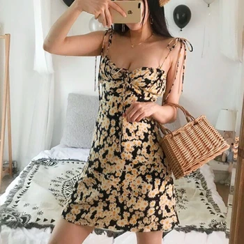 Prohrábnout letní šaty 2019 ženy letní šaty elegantní kawaii vintage žluté květinové beach korejský mini sexy club neformální boho šaty