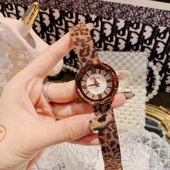 Sexy Nové Ženy Značky Leopard Hodinky Římské Číslo Letní Šaty Krystaly Náramkové hodinky Plné Oceli Milanese Náramek Hodinky Quartz