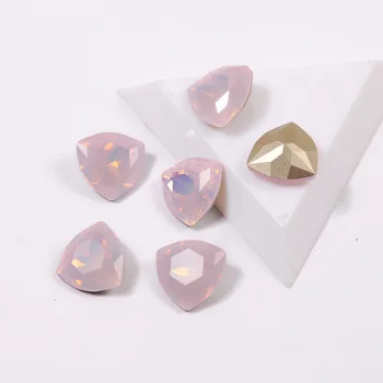 YANRUO 4706 Rose Water Opal Barva Skla Krystal, Materiál Hřebík Na Kameny 12mm 17mm Populární Kamínky Pro 3D DIY Nail Art Drahokamy