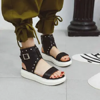ZawsThia 2020 bílá černá modrá open toe punk rock ležérní byty sandály ženy letní boty ploché sandály s stud nýty